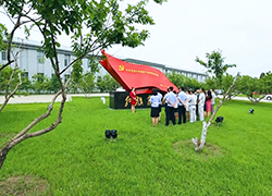 “從延安到北安”紅色征程速寫尋訪活動在延安啟動據悉，此次活動主要是沿著從延安到北安這條線上的重要遺址和老建筑，進行速寫創作、油畫創作、文學創作。目前已經進行了延安、延川、清澗、綏德、吳堡的尋訪，第一階段順利完成。
