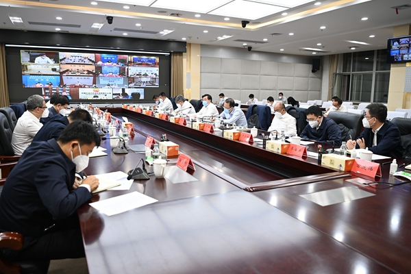 胡昌升主持召開省市縣視頻調(diào)度會議。