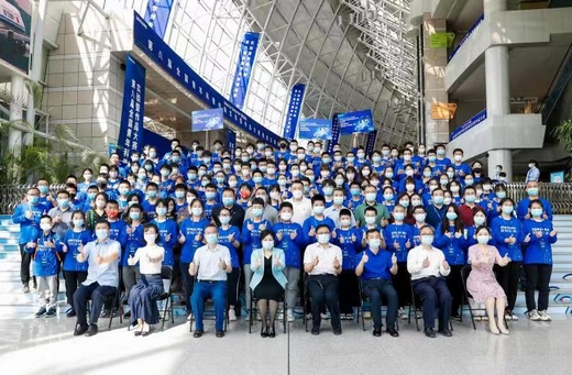 第八屆全國青年科普創新實驗暨作品大賽黑龍江賽區選手合影