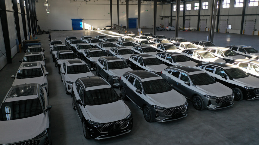 黑龍江首列國產新能源商品汽車中歐班列啟程