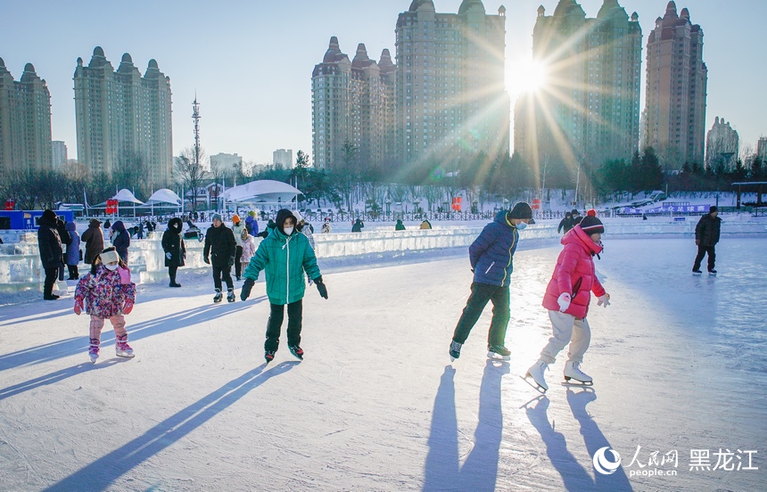 哈爾濱：快樂寒假 暢享冰雪運動