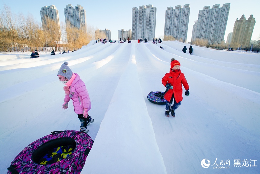 哈爾濱：快樂寒假 暢享冰雪運動