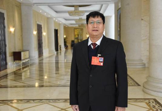 張貴海代表：多措并舉推動傳統冰雪經濟轉型