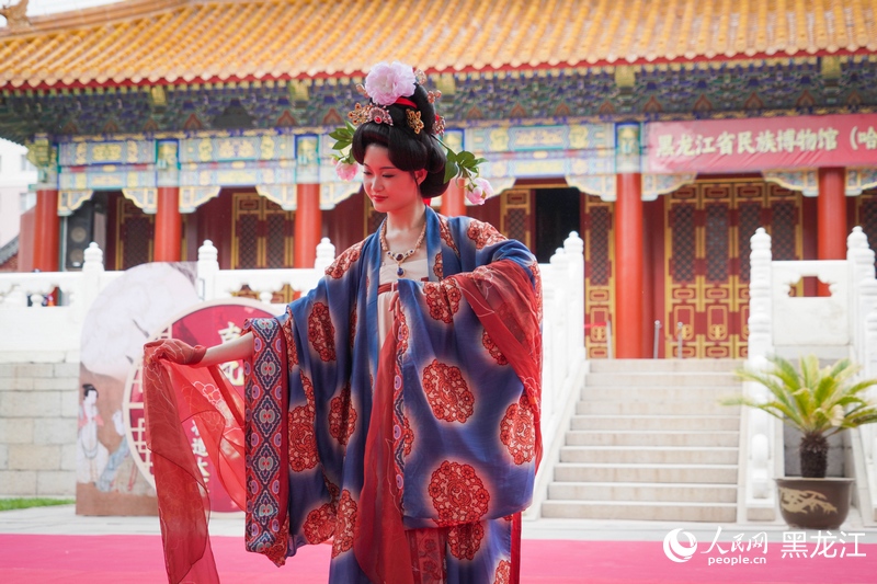 黑龍江省民族博物館上演“國風”之美