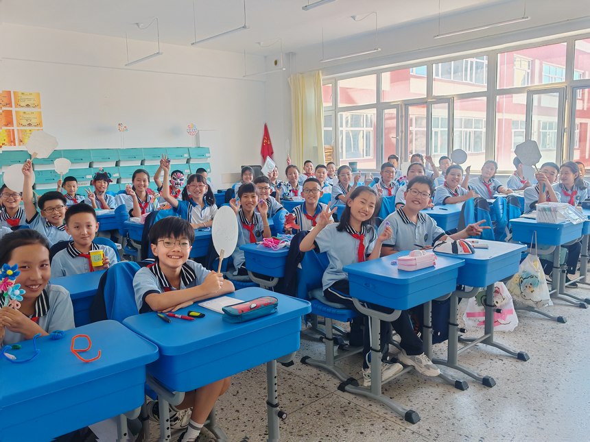 同學們精神飽滿迎開學。哈爾濱市繼紅小學供圖