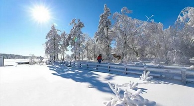 鳳凰山景區(qū)迎來今冬首批冰雪研學(xué)考察團(tuán)隊(duì)