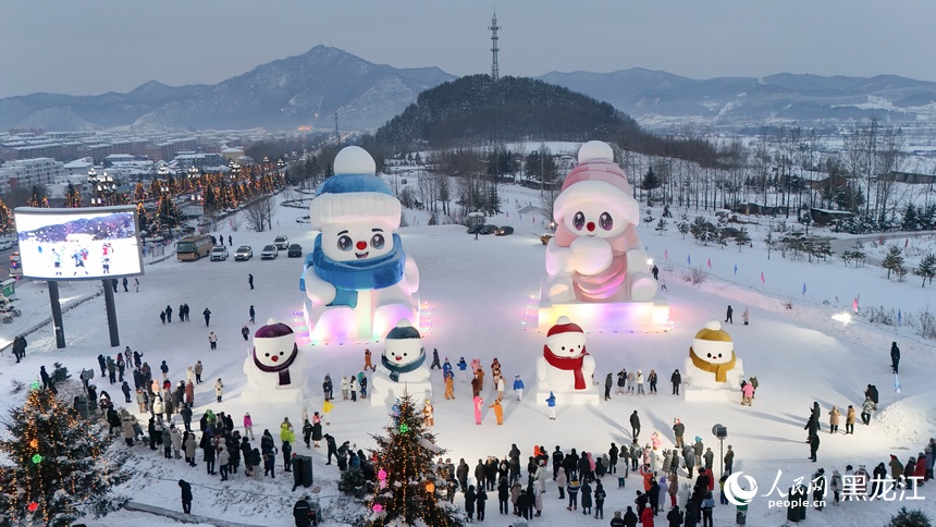 伊春市2024—2025年冬季冰雪旅游系列活動。人民網 徐成龍攝