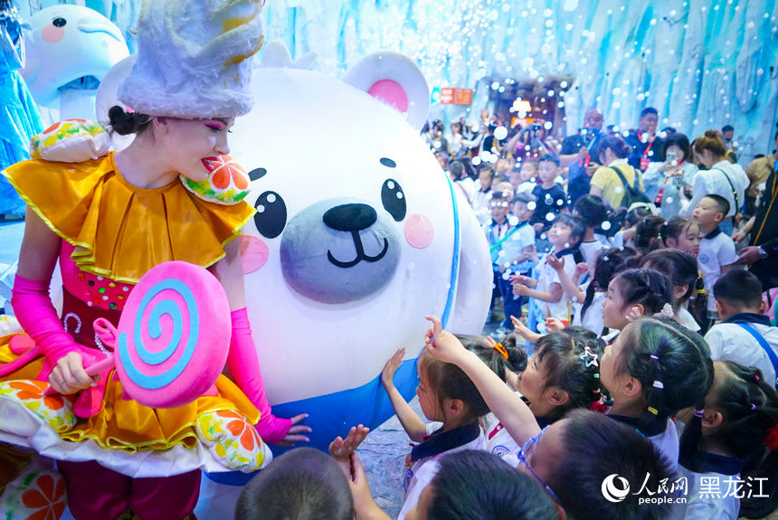 哈爾濱：迎“六一” 筑夢歡樂童年