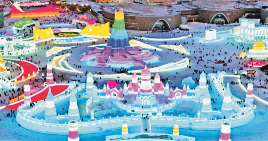 第二十五屆哈爾濱冰雪大世界夜景。記者 張澍攝